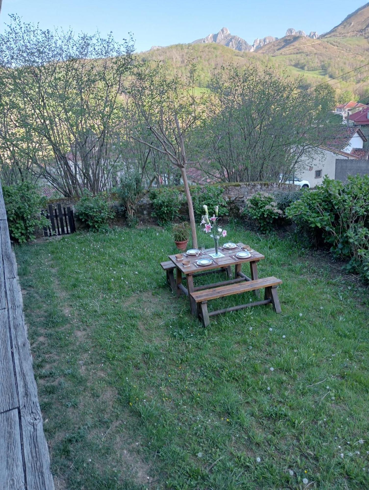Palacio Rural De Inguanzo De Cabrales Villa Kültér fotó